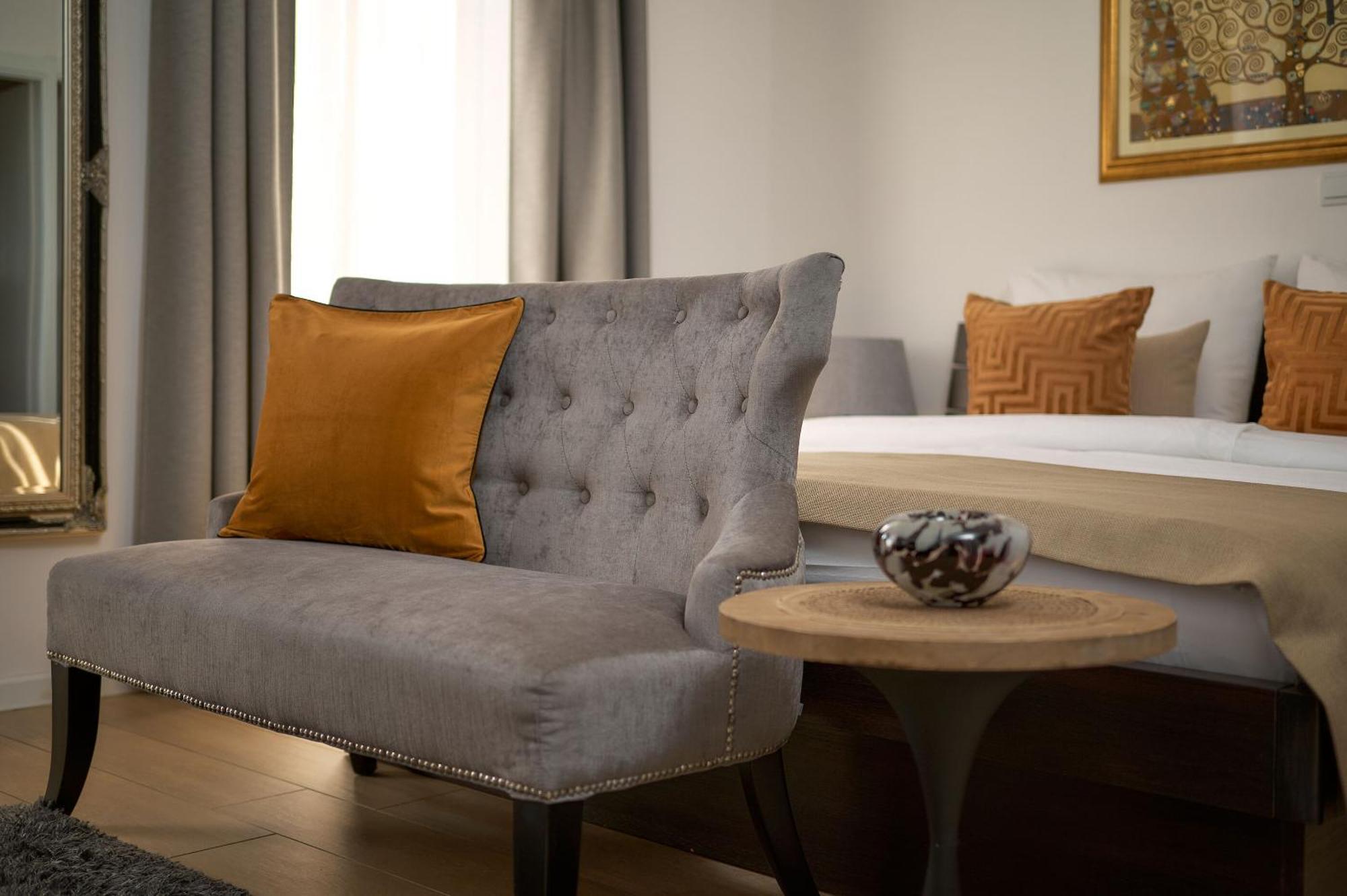 Apartments Studios 81 Сплит Екстериор снимка
