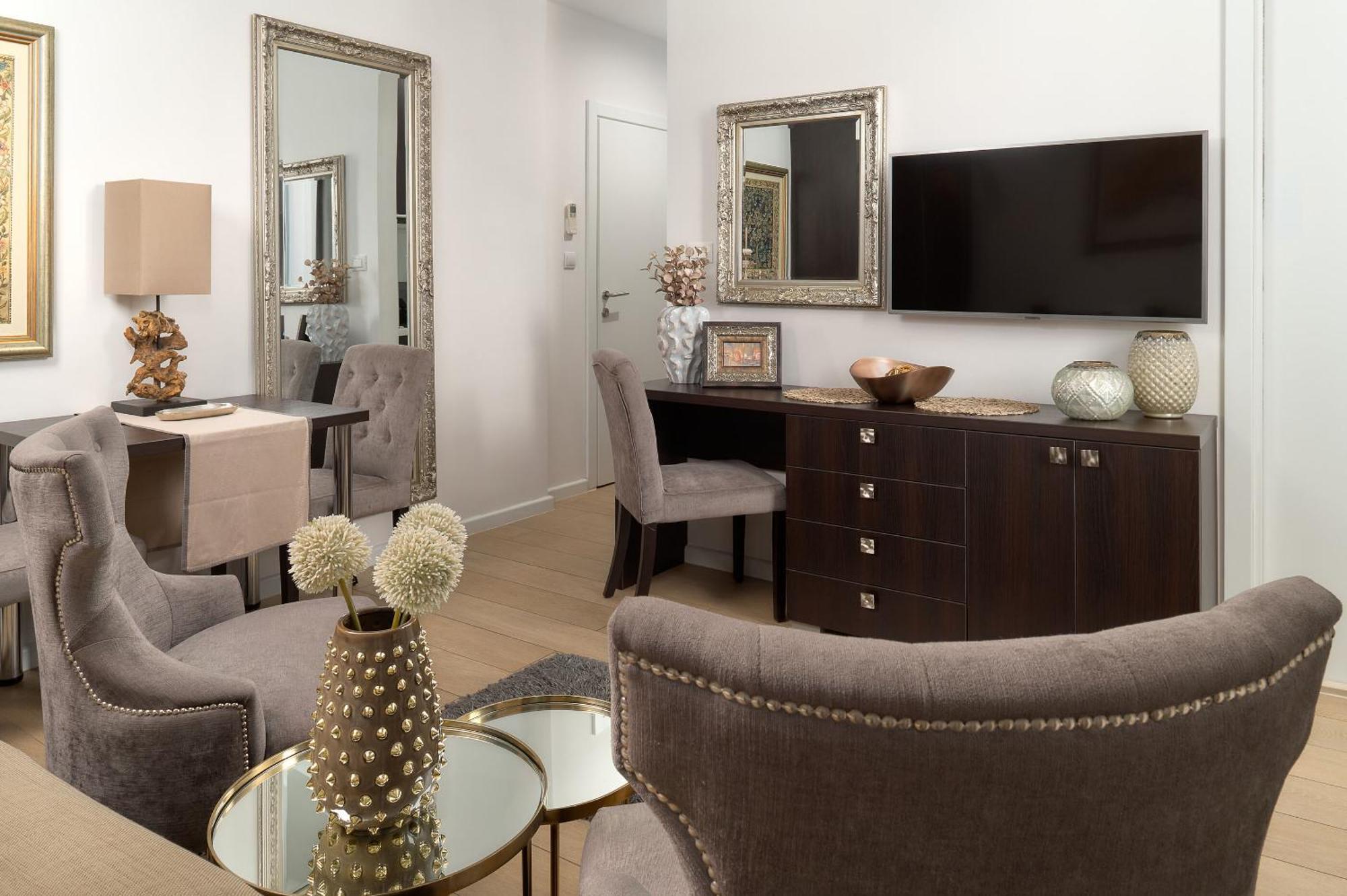 Apartments Studios 81 Сплит Екстериор снимка