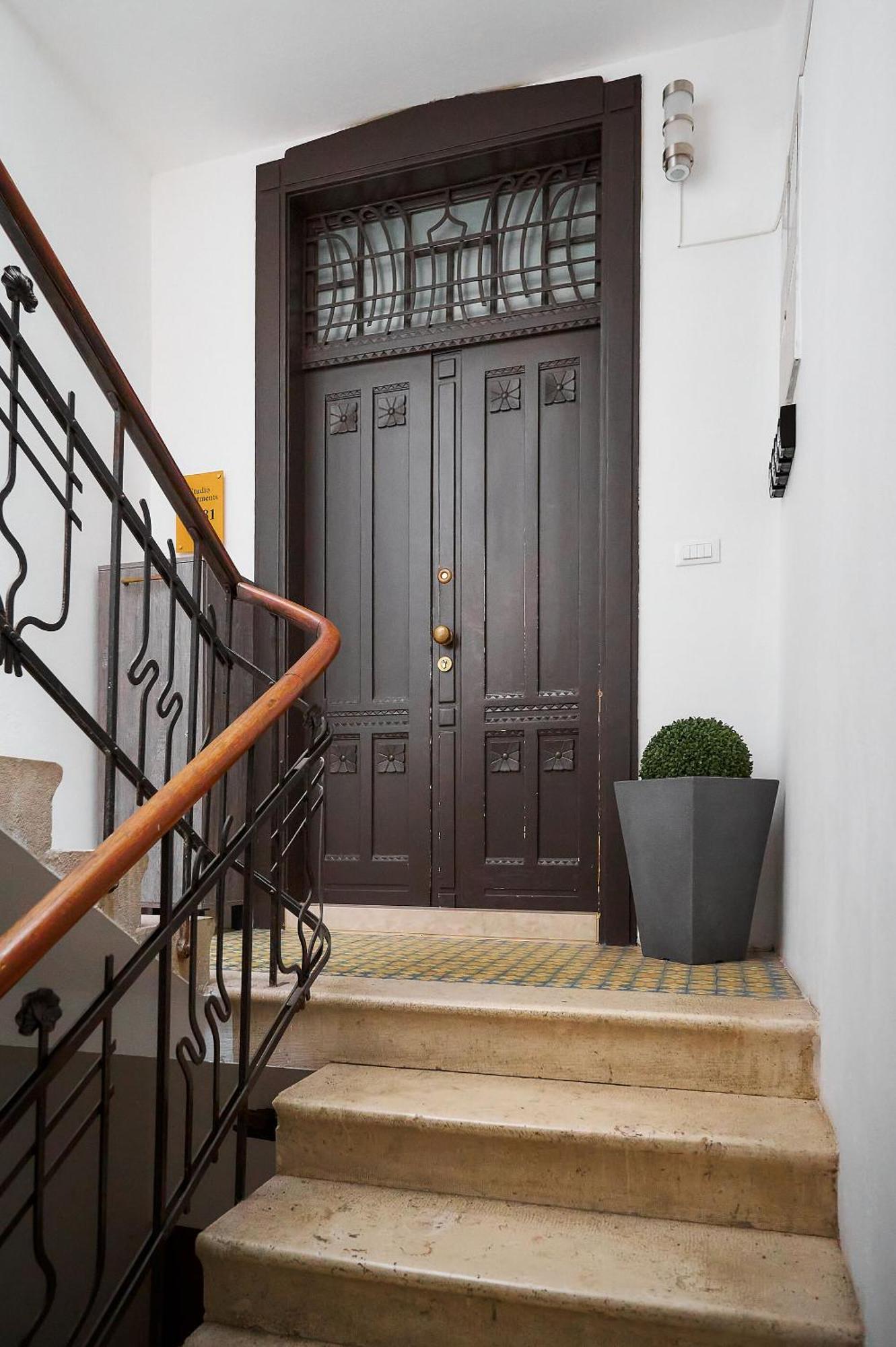 Apartments Studios 81 Сплит Екстериор снимка